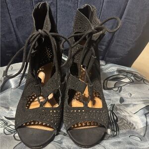 Black Lace-Up Women's Shoes